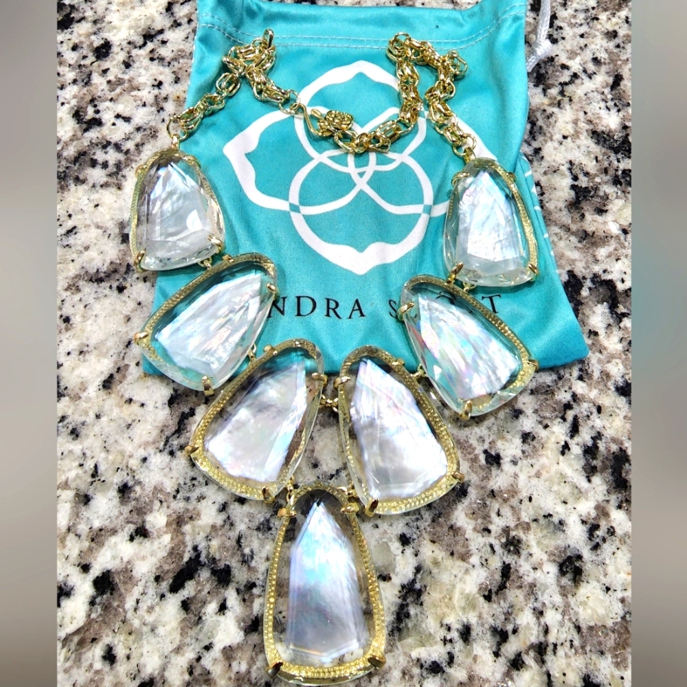 Kendra Scott Harlow necklace